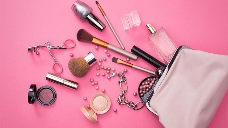 Buy Your Own Beginner Friendly Makeup Kit From Hebeloft